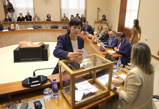 Constituída formalmente a Comisión de investigación sobre a contratación pública da Administración autonómica